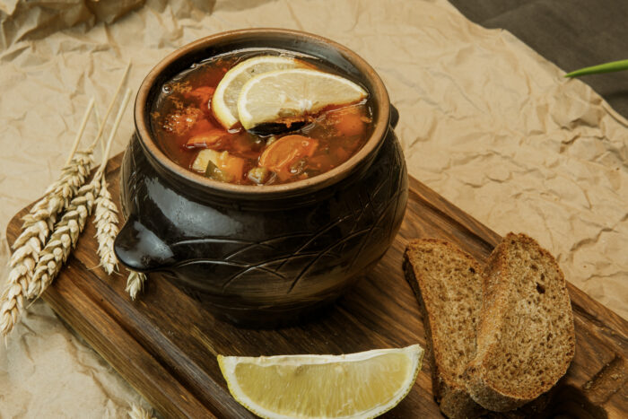 Солянка сборная мясная
